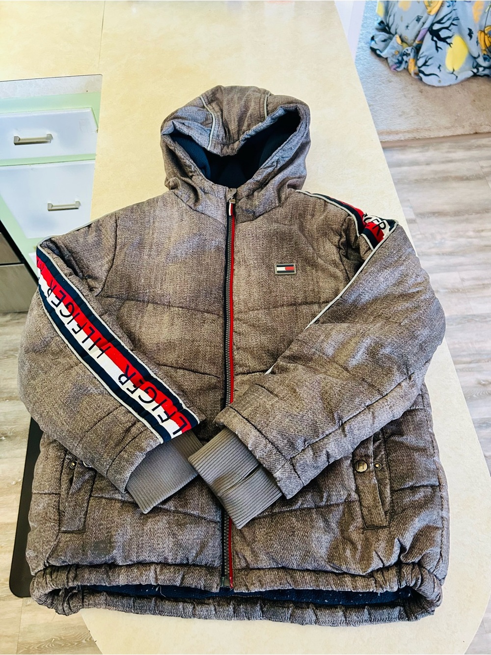 Tommy Hilfiger Heather Gray Puffer Jacket with Hood and Red-Trim Stripe
